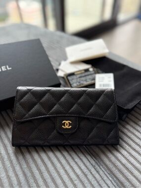 CHANEL Black Quilted Caviar Leather Wallet